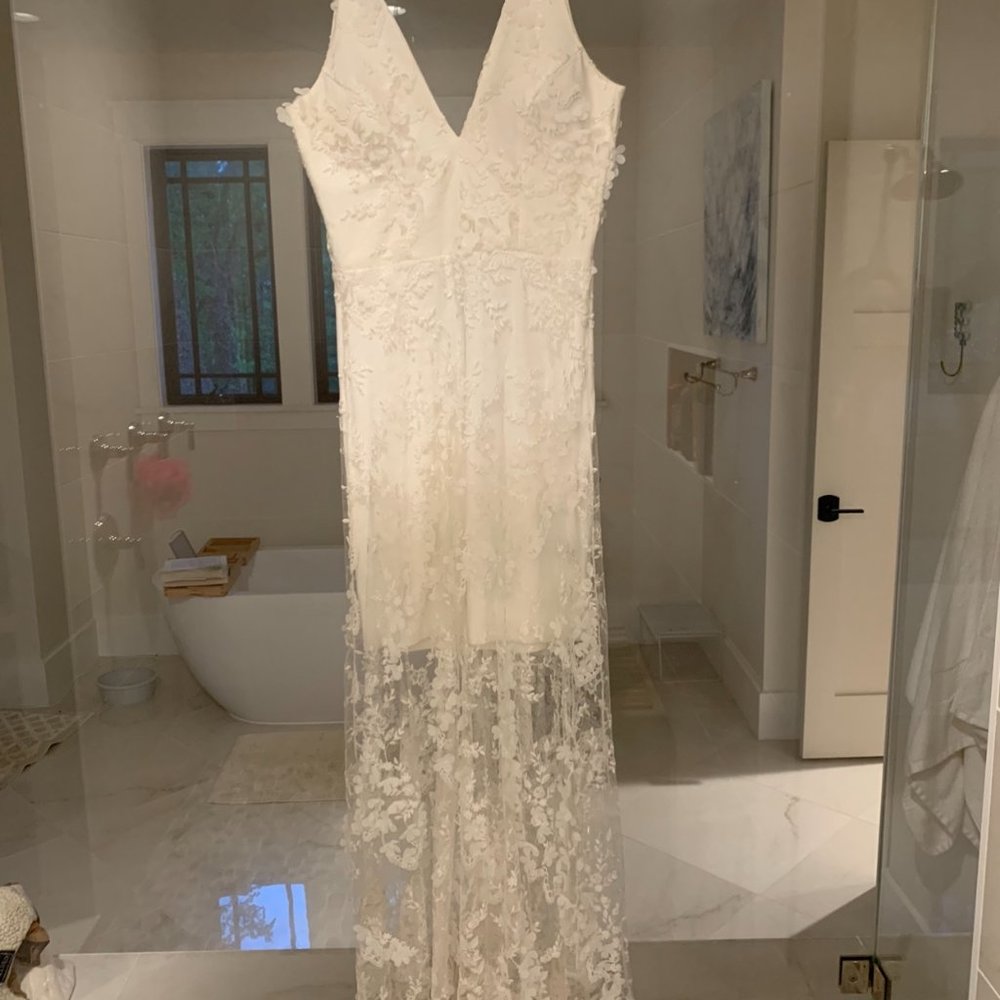 DRESS THE POPULATION WHITE DRESS